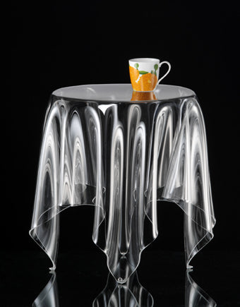 Essey Grand Illusion Table Clear