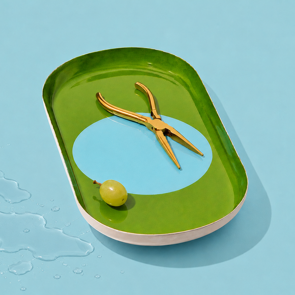 Zen capsule enamel tray in green with a bold blue circle design by Geese